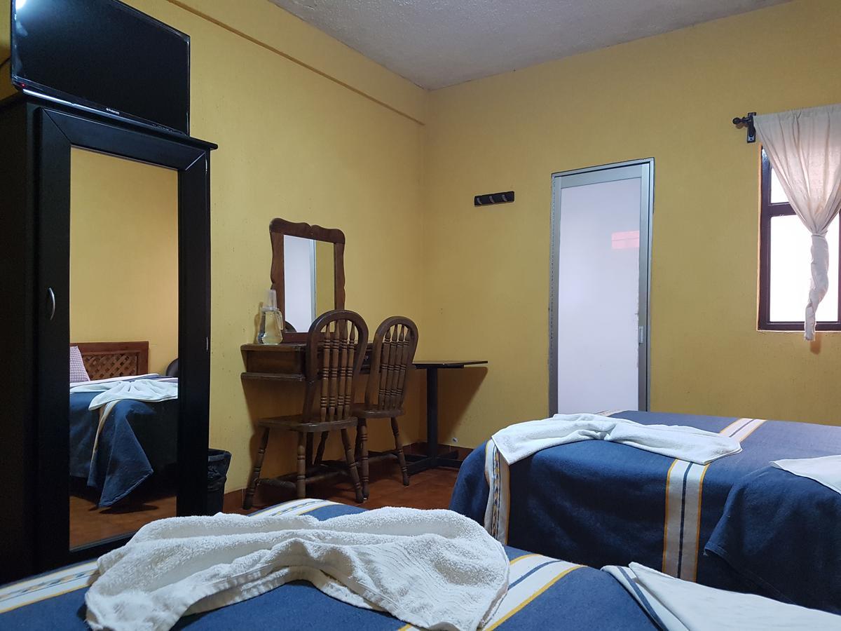 Hotel Nuevo Cupatitzio Uruapan  المظهر الخارجي الصورة