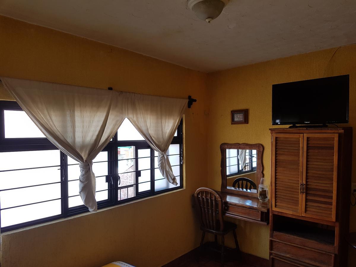 Hotel Nuevo Cupatitzio Uruapan  المظهر الخارجي الصورة