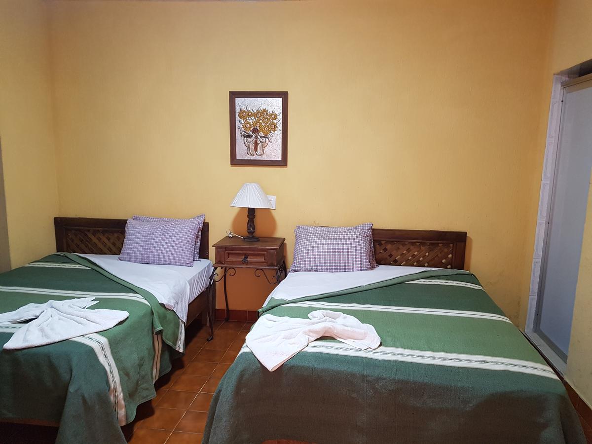 Hotel Nuevo Cupatitzio Uruapan  المظهر الخارجي الصورة