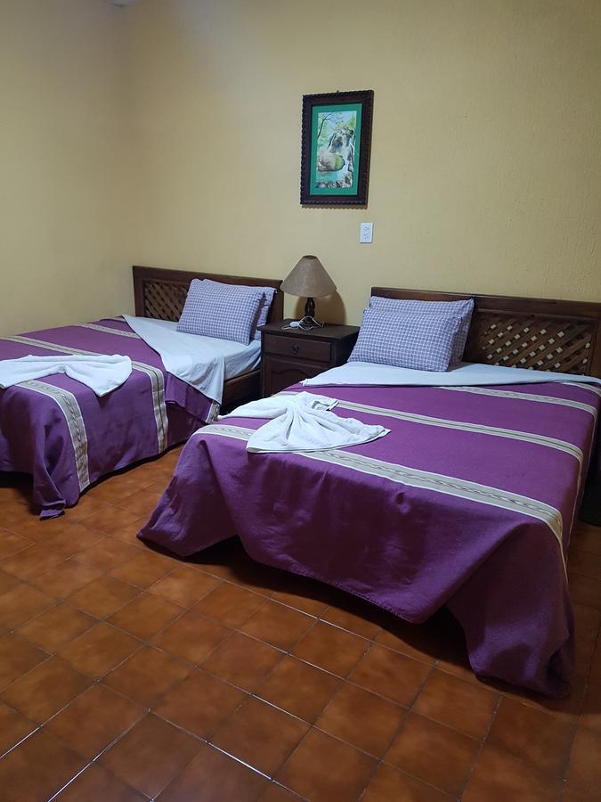 Hotel Nuevo Cupatitzio Uruapan  المظهر الخارجي الصورة