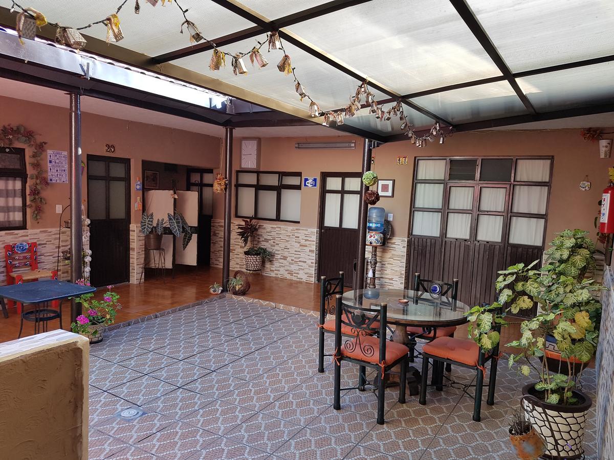 Hotel Nuevo Cupatitzio Uruapan  المظهر الخارجي الصورة